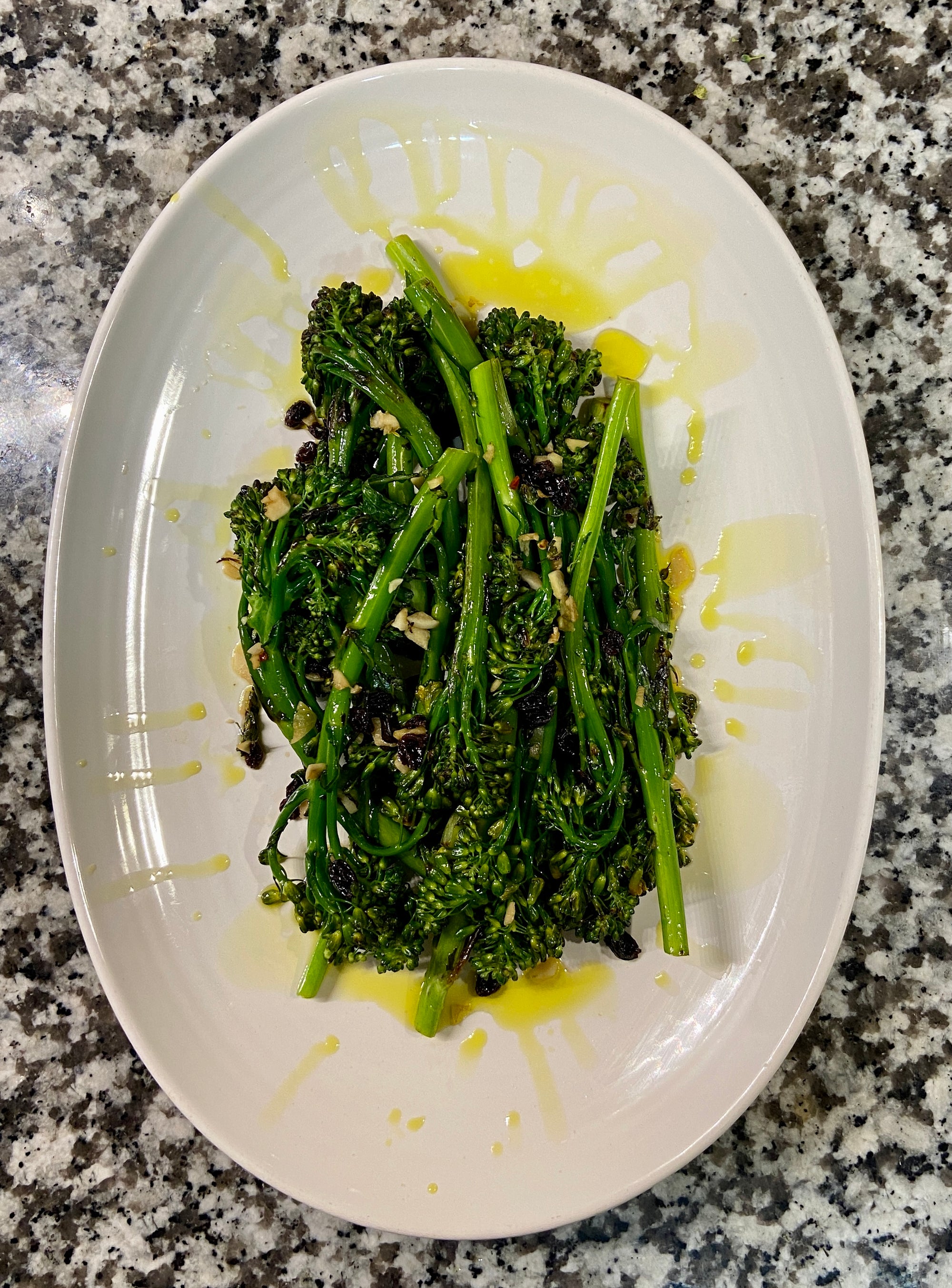 Broccolini with Currants